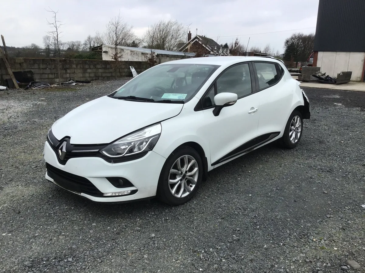 181 Renault clio - Image 1