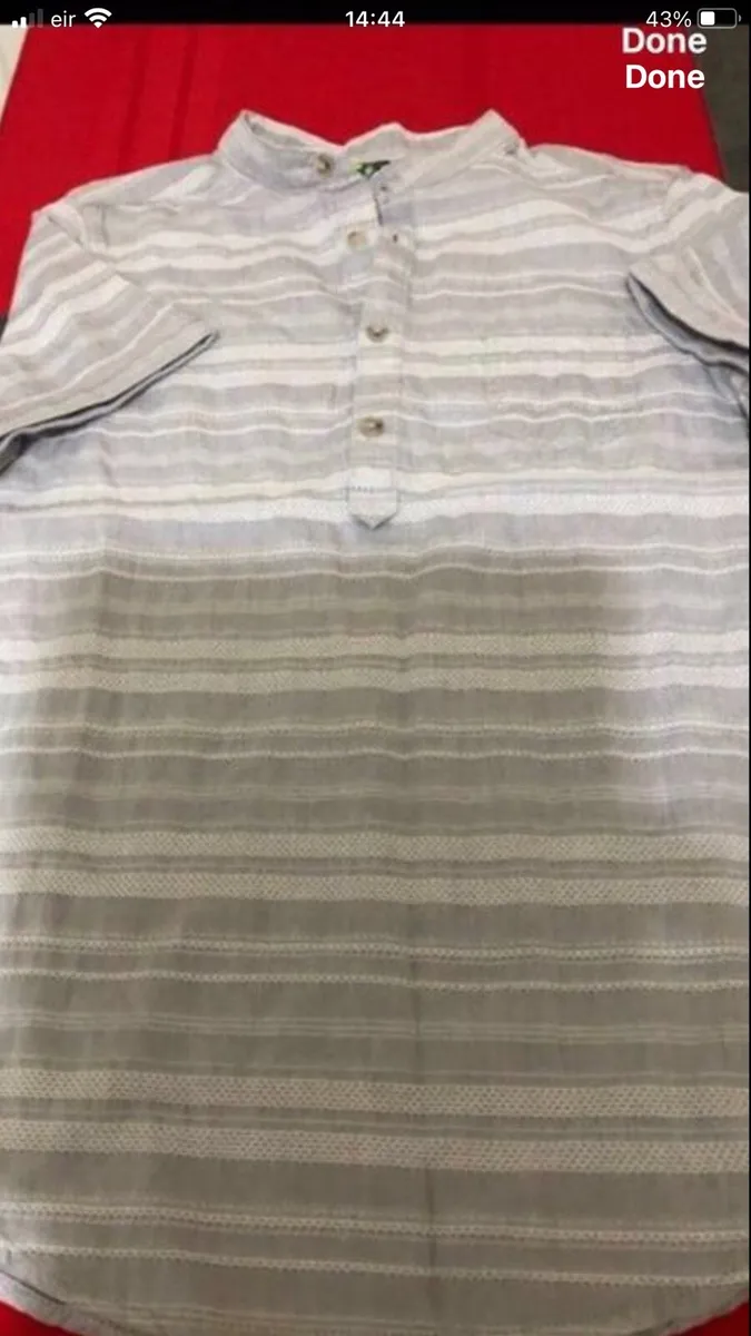 Boys new shirt age 8 €4 - Image 1