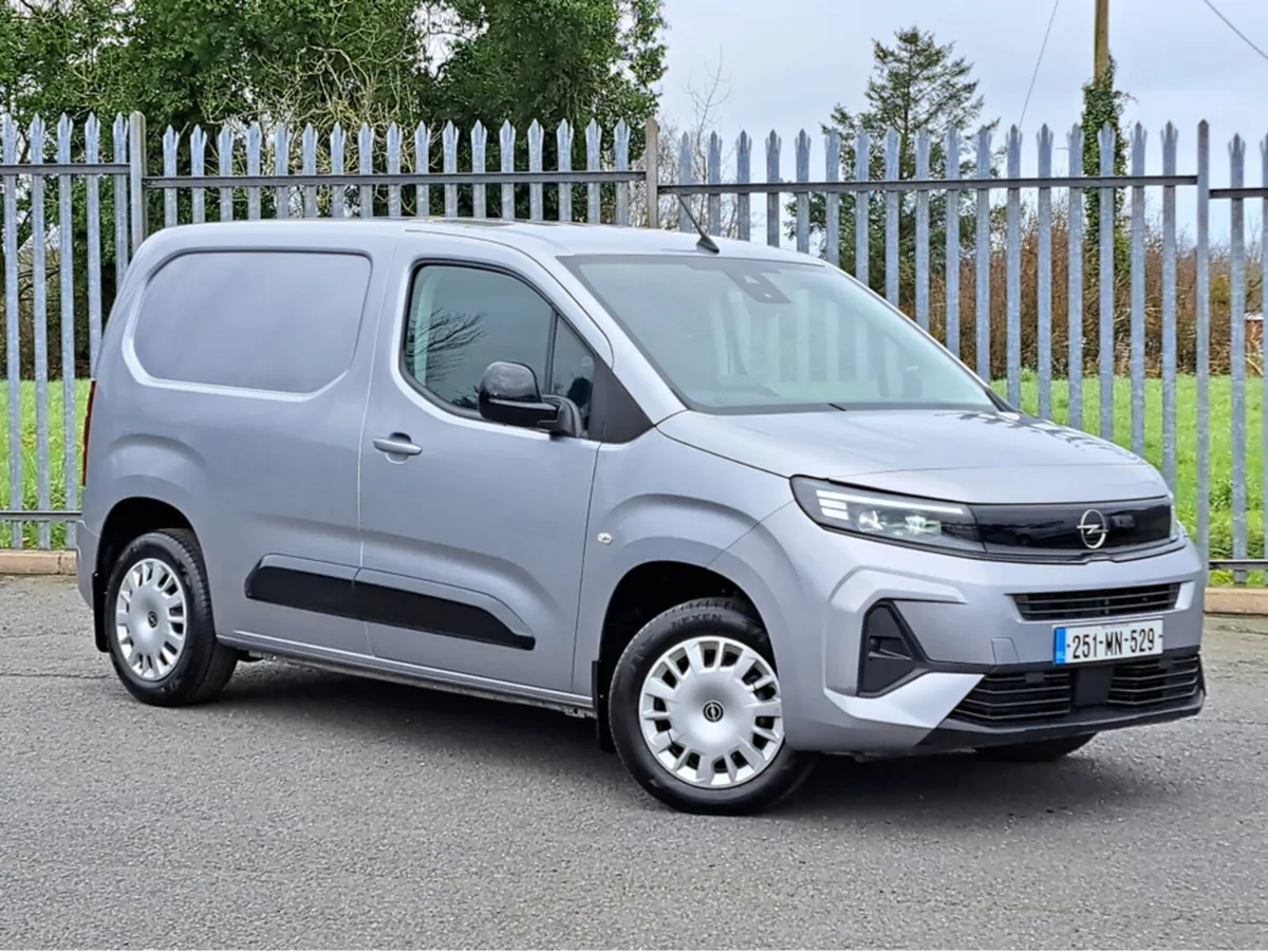 Opel Combo SPORTIVE L1H1 1.5TD 100BHP **REVERSING - Image 2