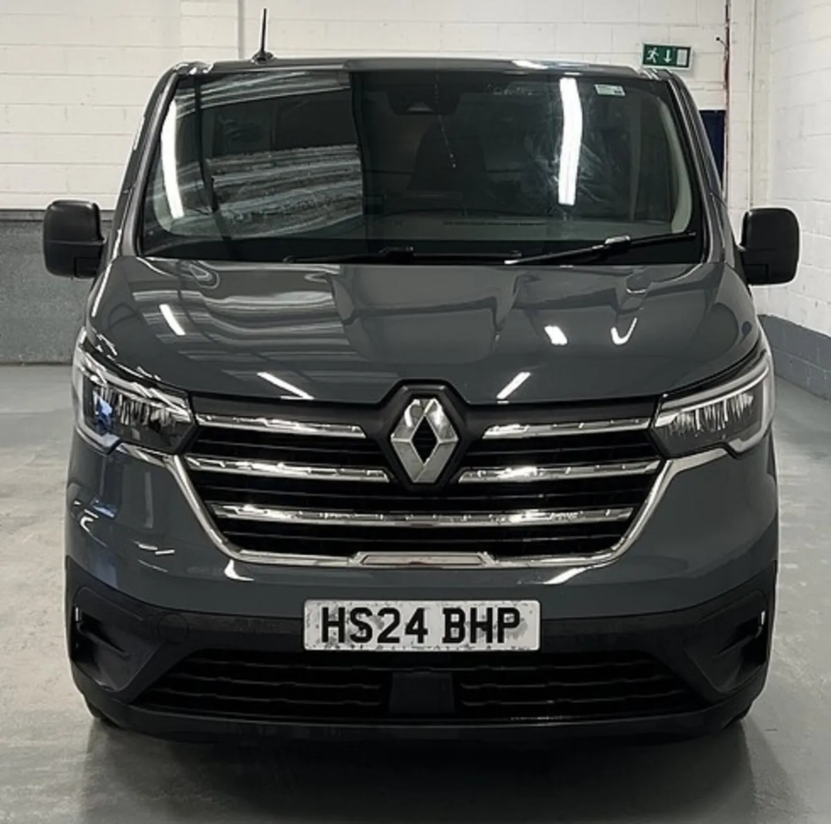 2024 Renault Trafic Panel Van - Image 1