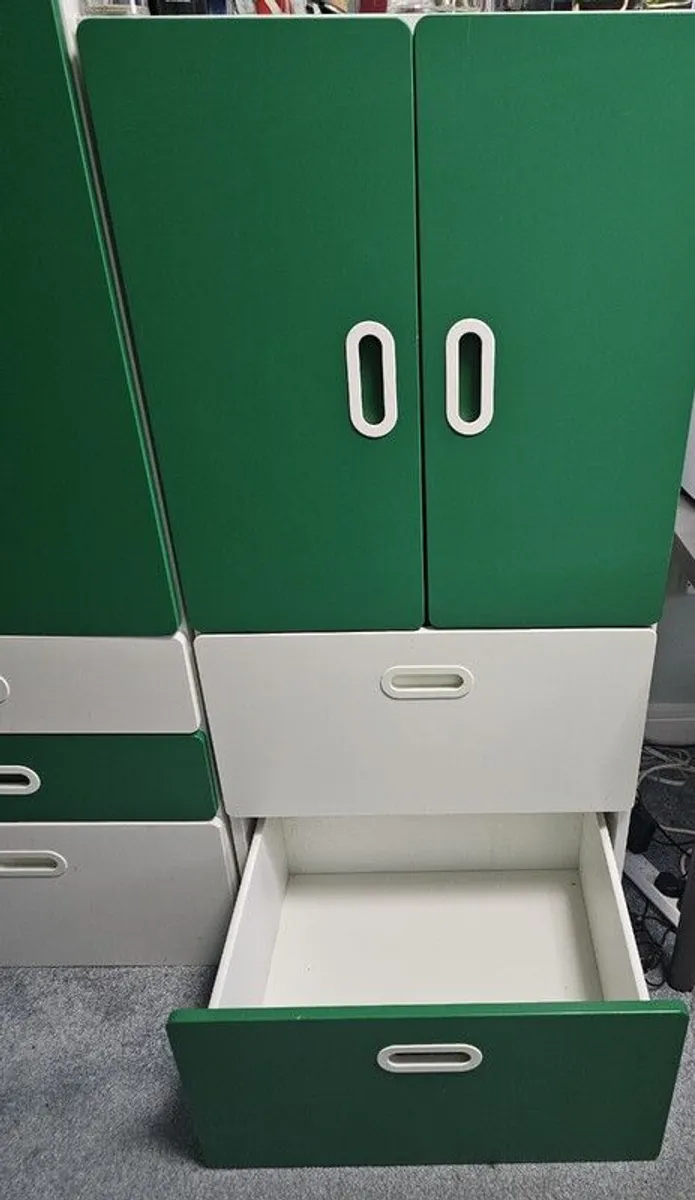 Childrens Wardrobe & Unit - Image 4