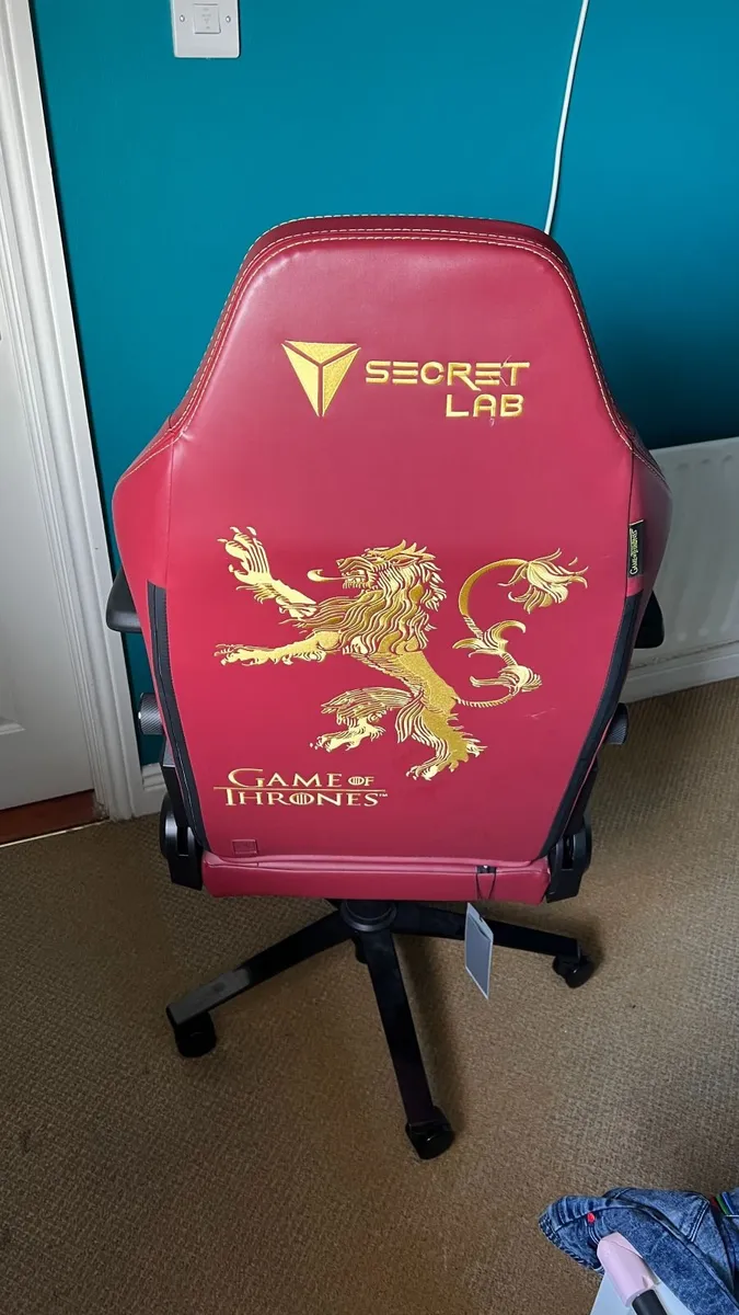 SecretLab Gaming Chair - Image 3