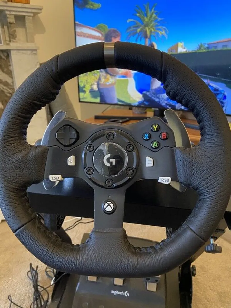 Logitech G920 Steering Wheel-Like New + Free Stand - Image 1