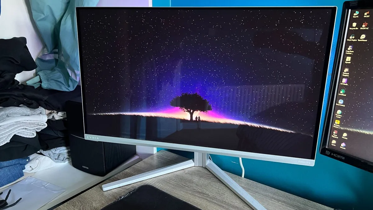 360Hz 2K OLED Monitor Evnia 8000 - Image 2