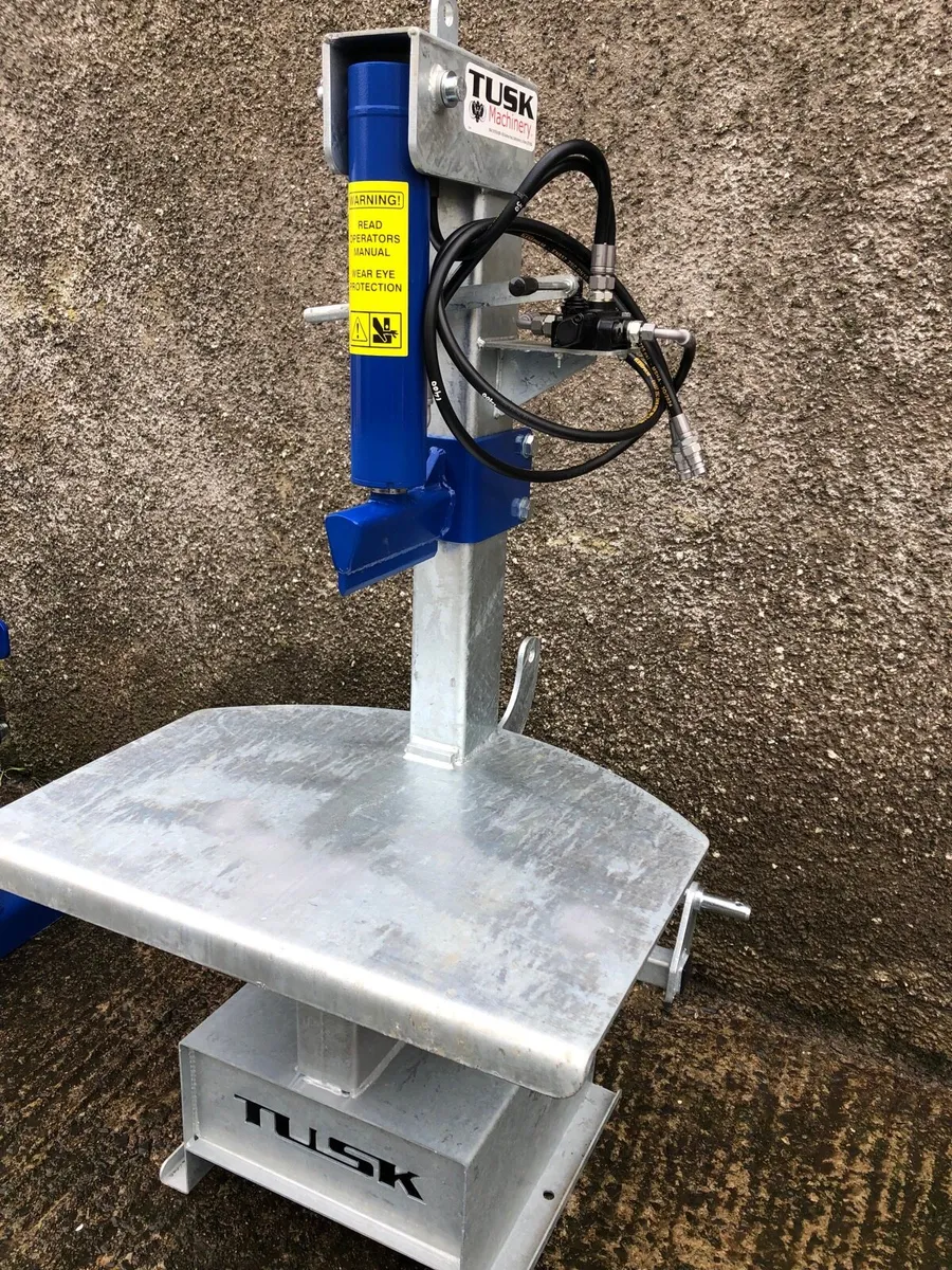 14T Tusk log splitters - Image 2