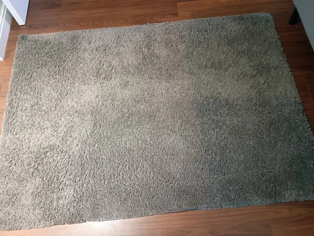 Grey High pile rug 133 x 195cm - Image 1