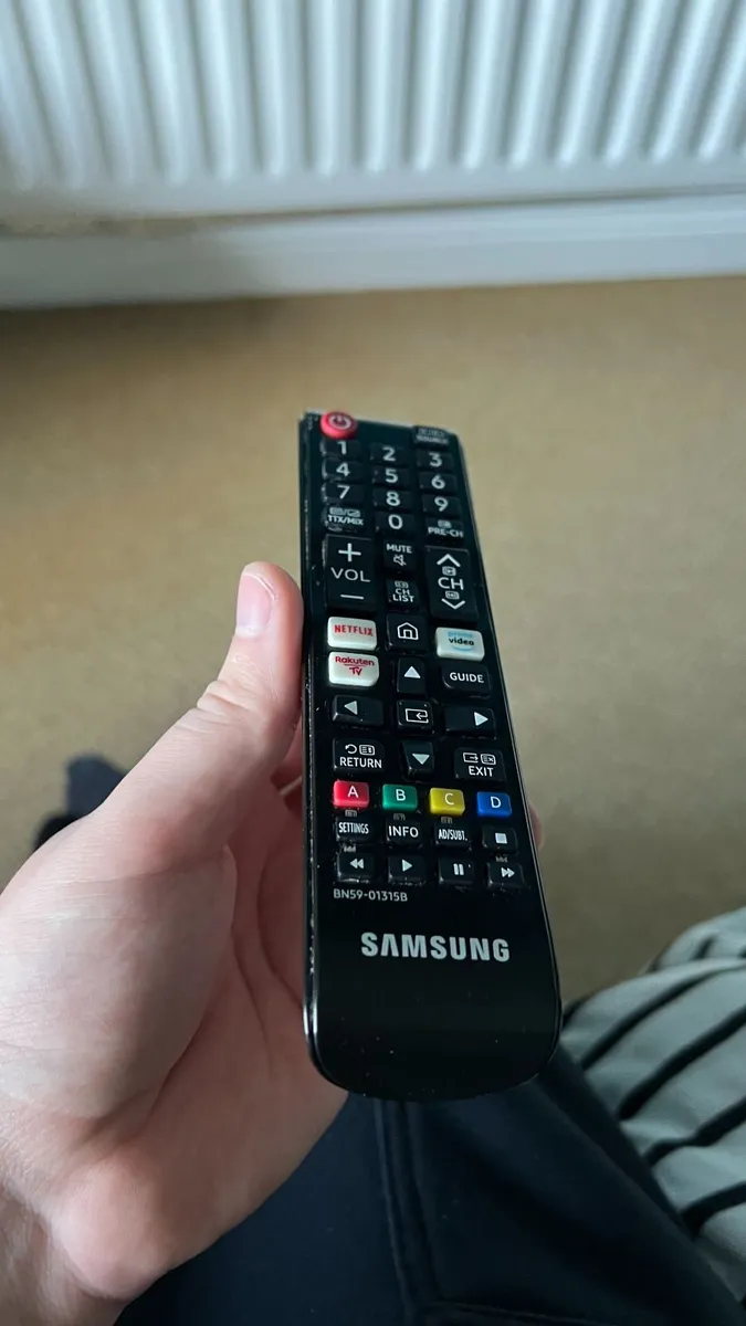 50' 4K Samsung TV - Image 2