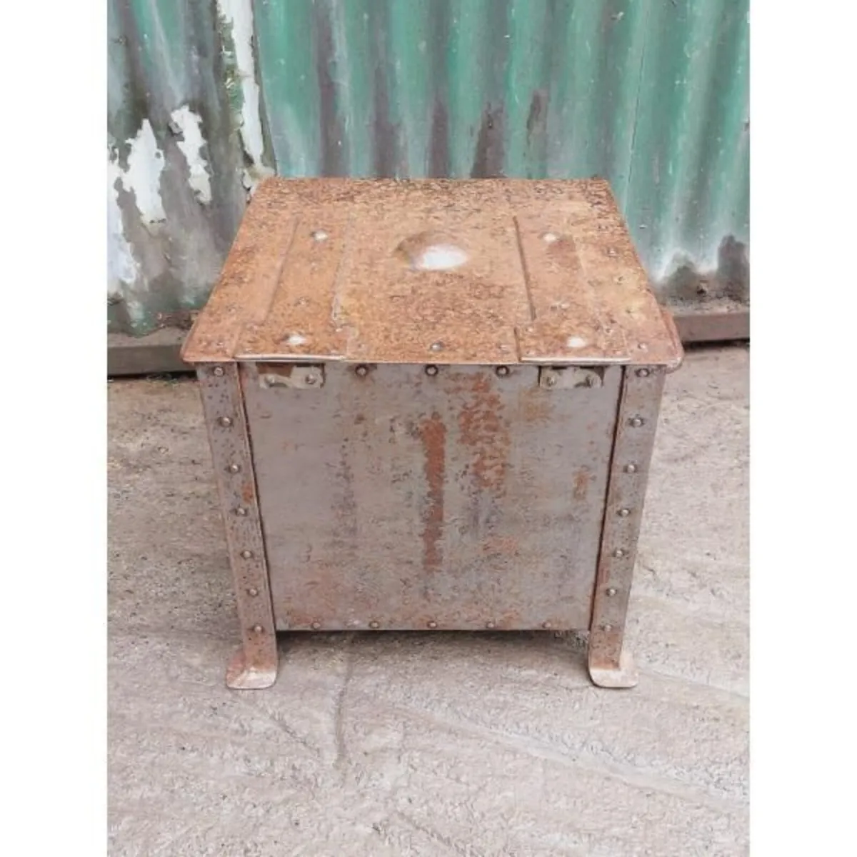 Antique Riveted Metal Coal Box – KAS439 - Image 4
