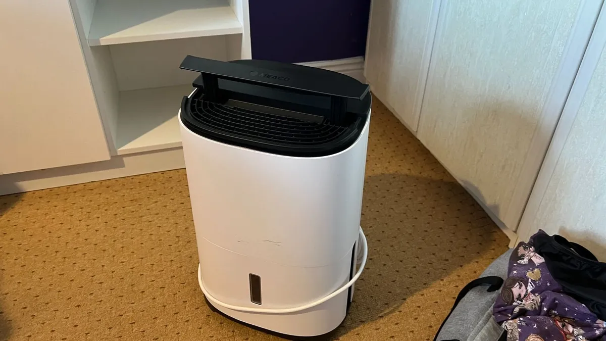 10L Dehumidifier/ Air Purifier MeacoDry - Image 1
