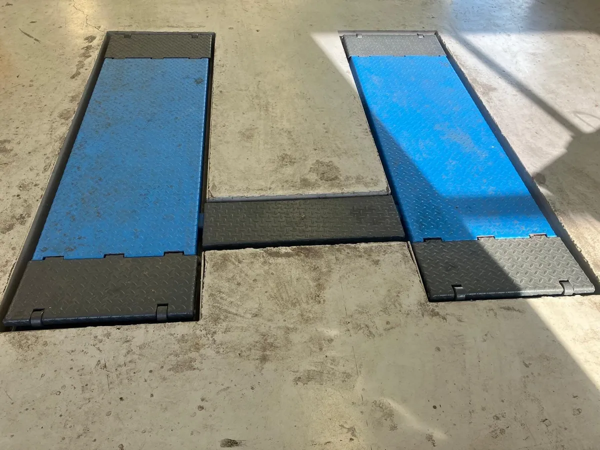 Mid Rise Scissor Lift - Image 3