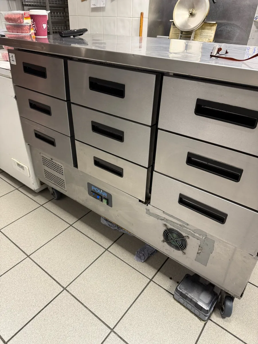 Fridge 9 drawers - Image 1