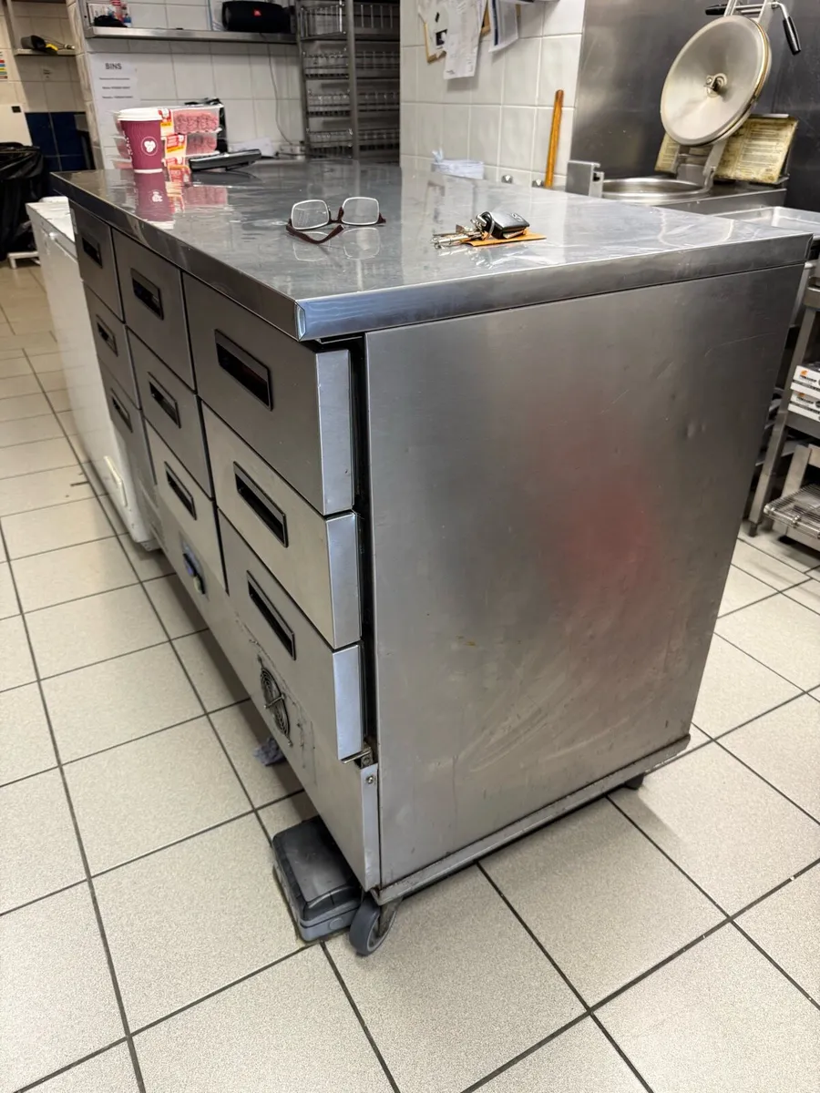 Fridge 9 drawers - Image 2