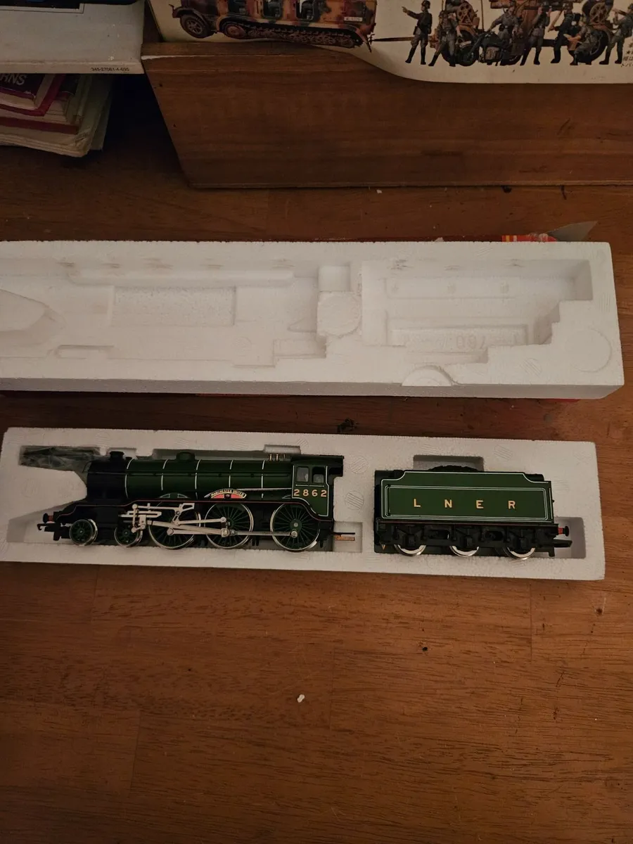 Hornby OO Gauge Steam Engine - Image 4