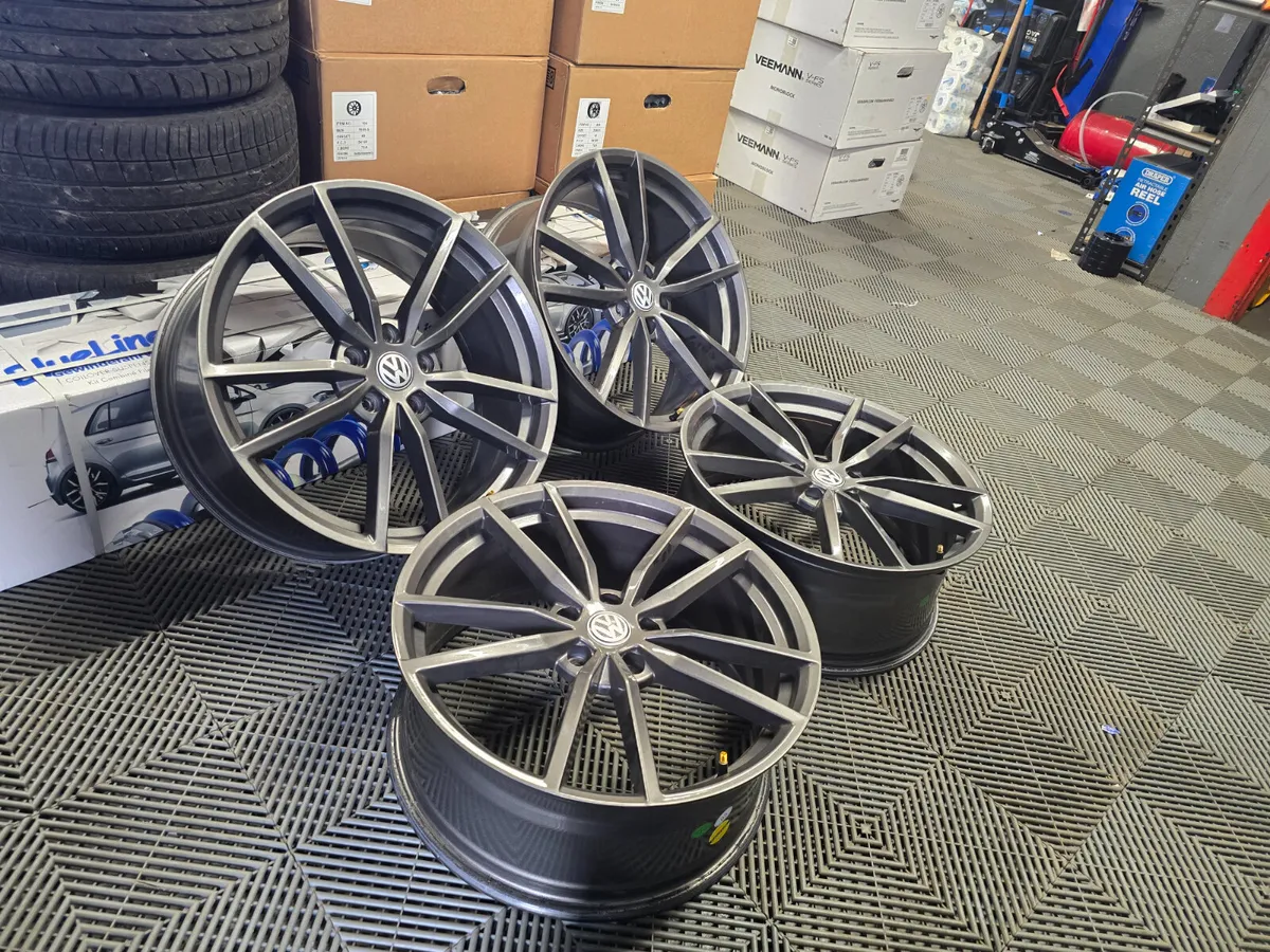 19" Volkswagen Pretoria Style - Image 1