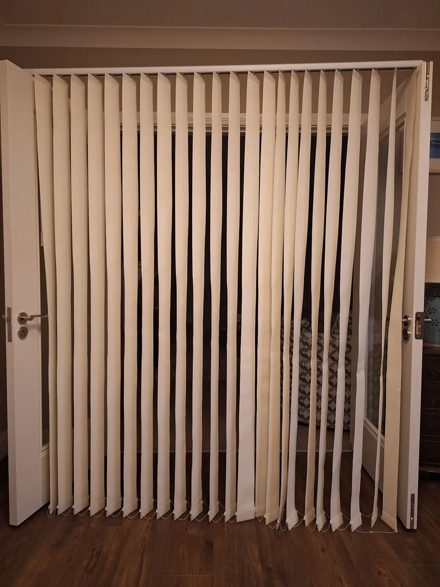 Blinds (Vertical) - Image 1