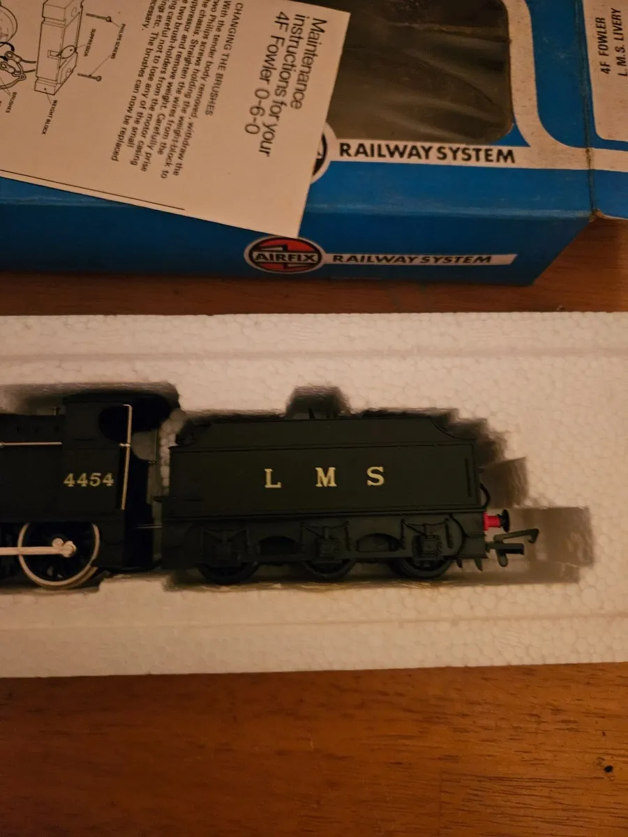 Hornby Airfix OO Gauge Steam Engine - Image 4