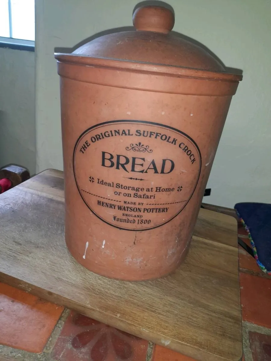 Suffolk crock bread bin - Image 1