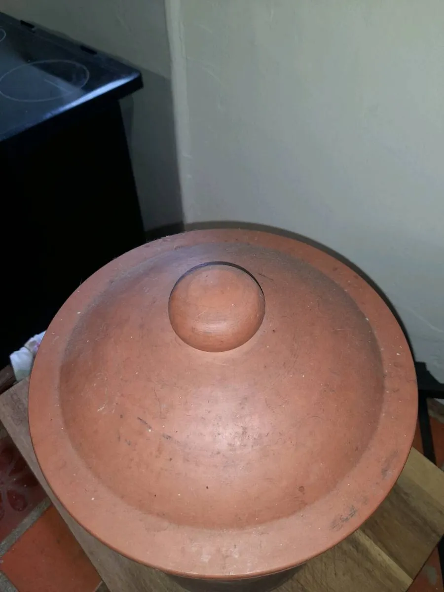 Suffolk crock bread bin - Image 3