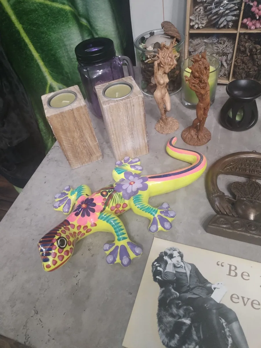 Large Home Decor Bundle 50+ Pieces - Image 2