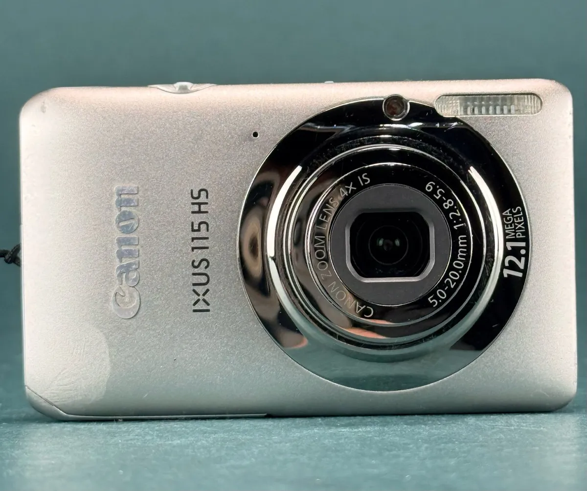 Canon IXUS 115 HS Digital Compact Camera - Image 2