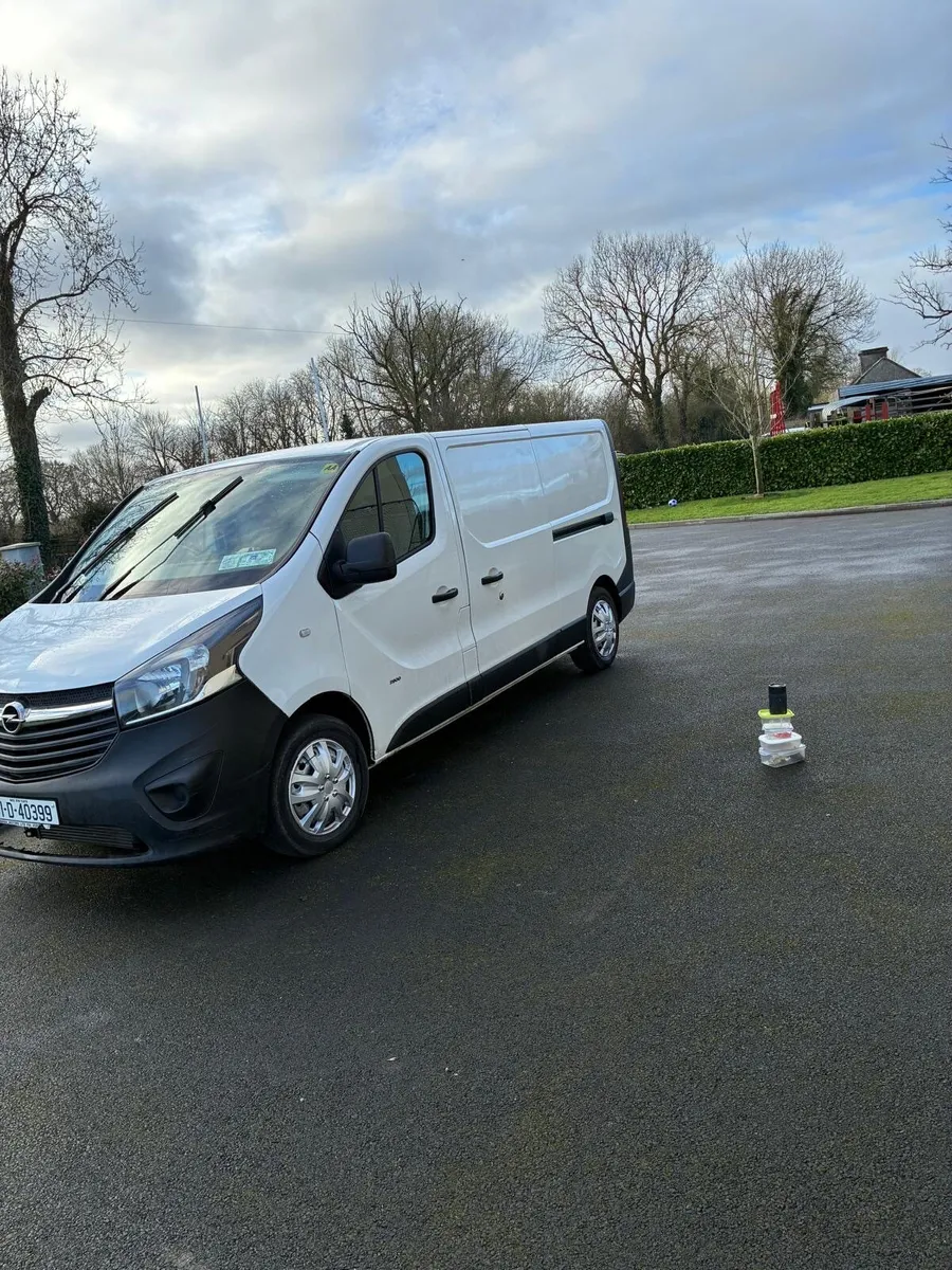 Opel Vivaro 2017 - Image 2