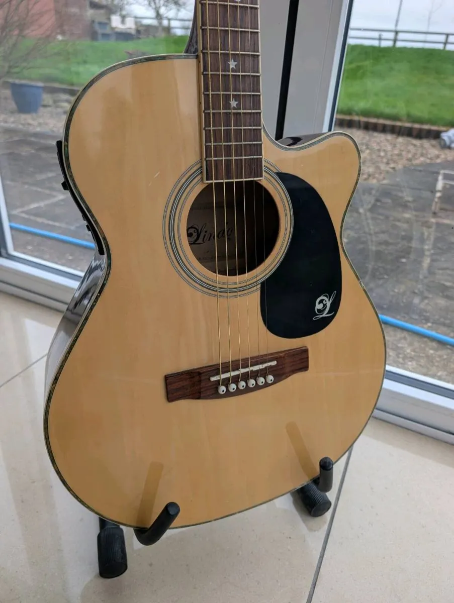 Lindo Electro Acoustic Guitar - Image 2