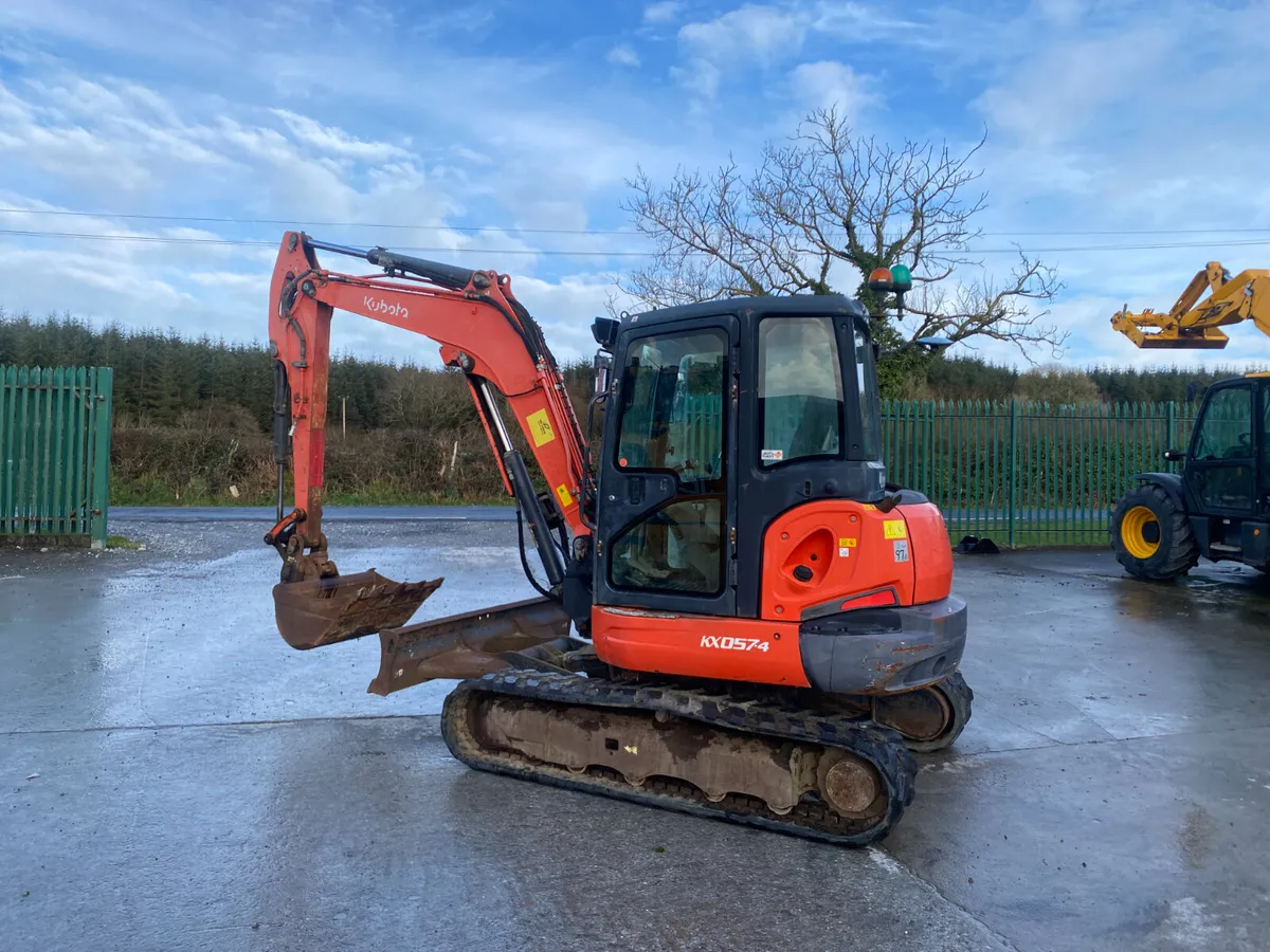 Kubota 57 2017 (18103) - Image 1