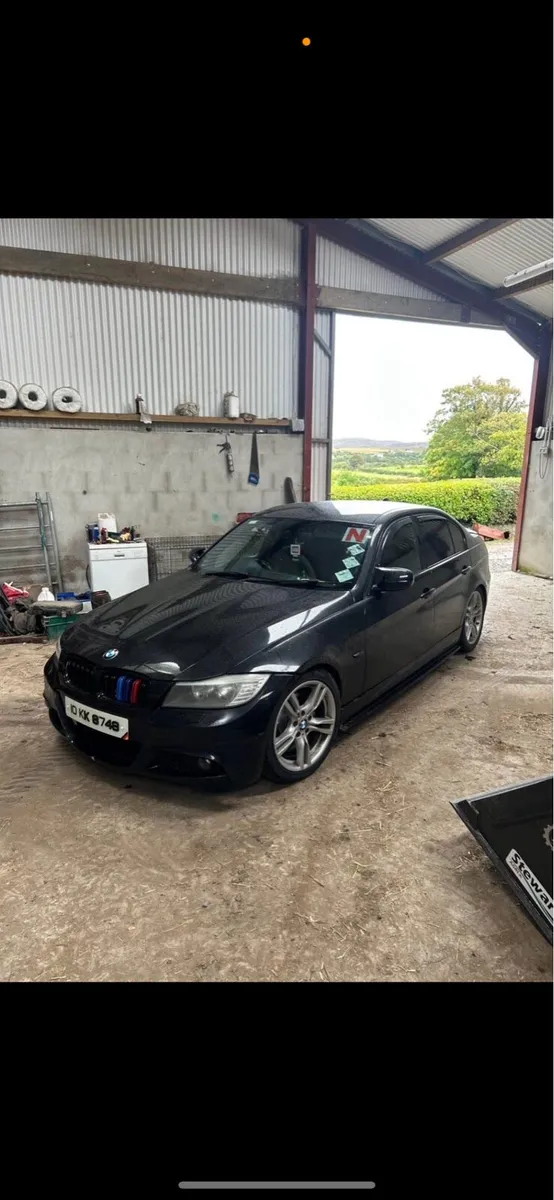BMW E90 - Image 2
