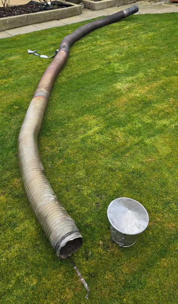 Stove flue liner with chimney cap and vermiculite - Image 4