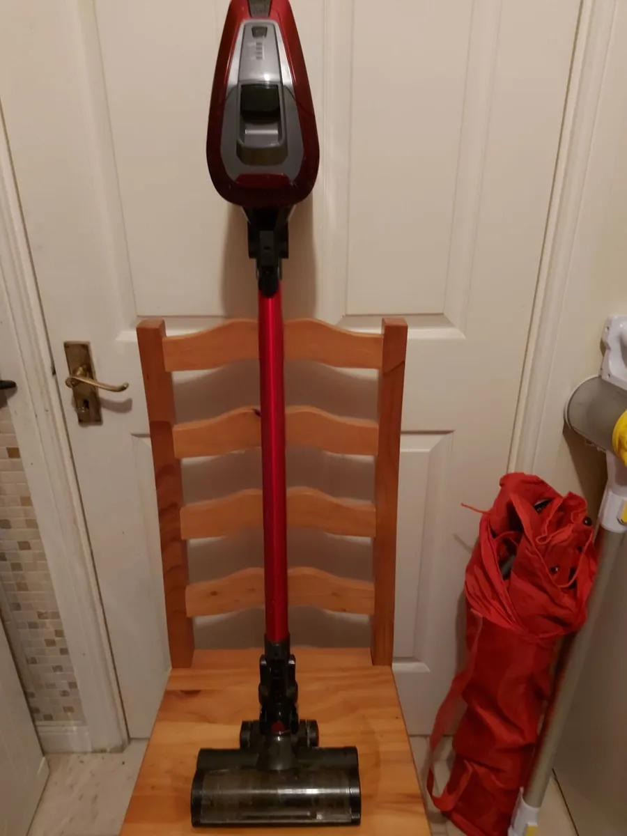 Silvercrest Hoyer Handel vertical vacuum cleaner - Image 2