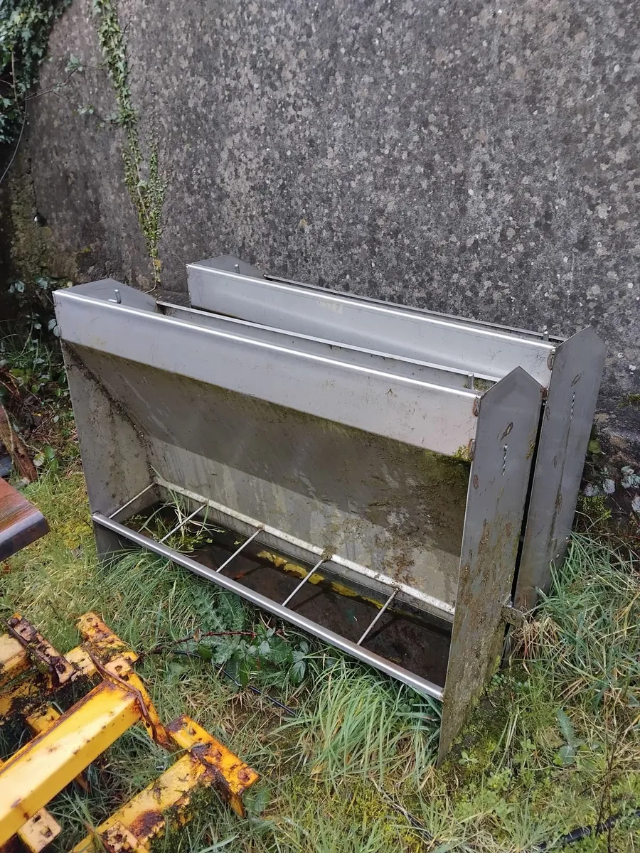 Pig troffs - Image 1