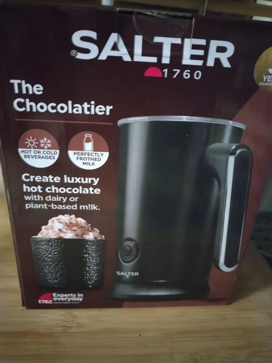 Salter chocolatier  for hot or cold beverage