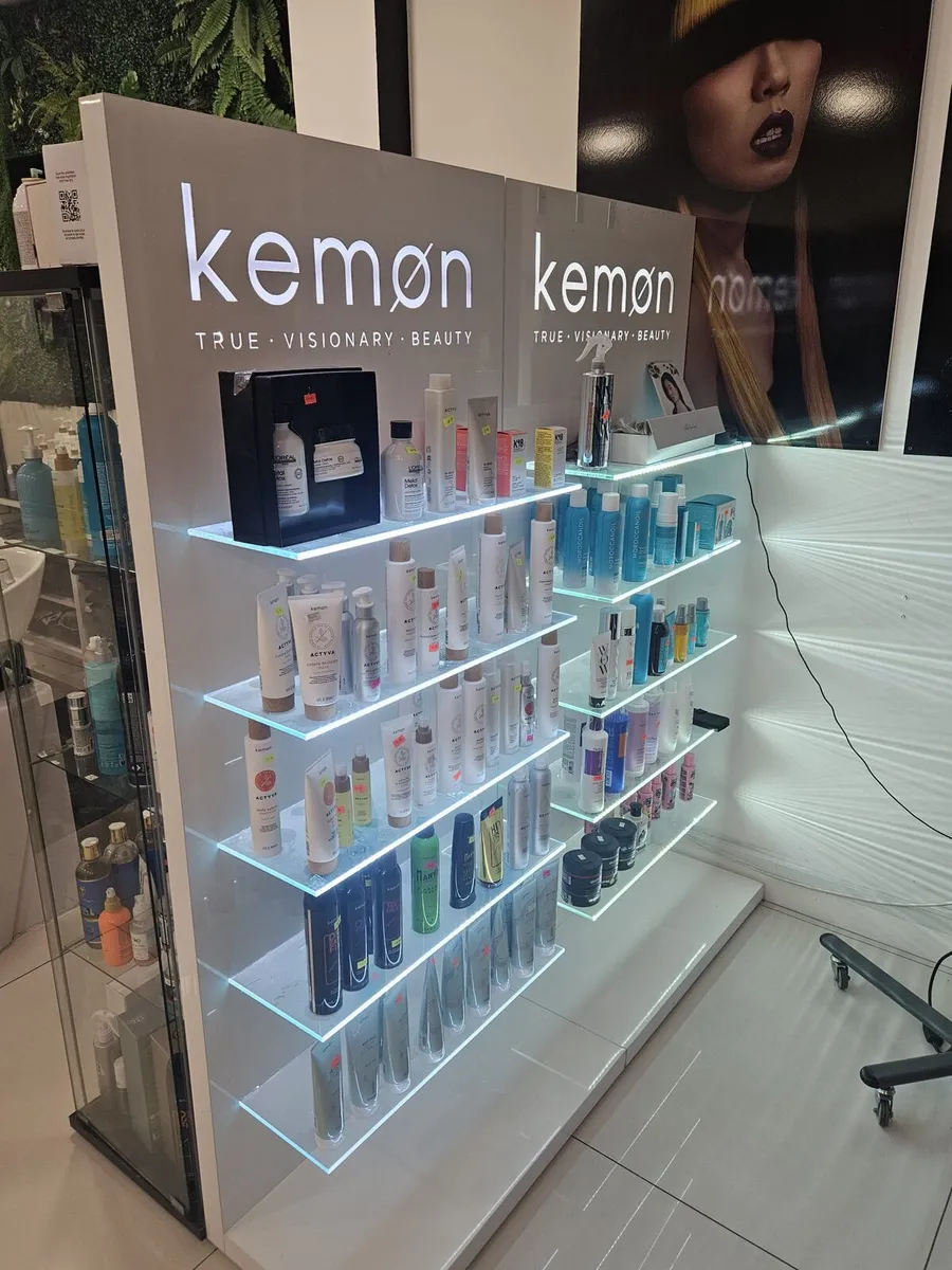 Waiting Couch, Hairdressing Furniture - Image 1