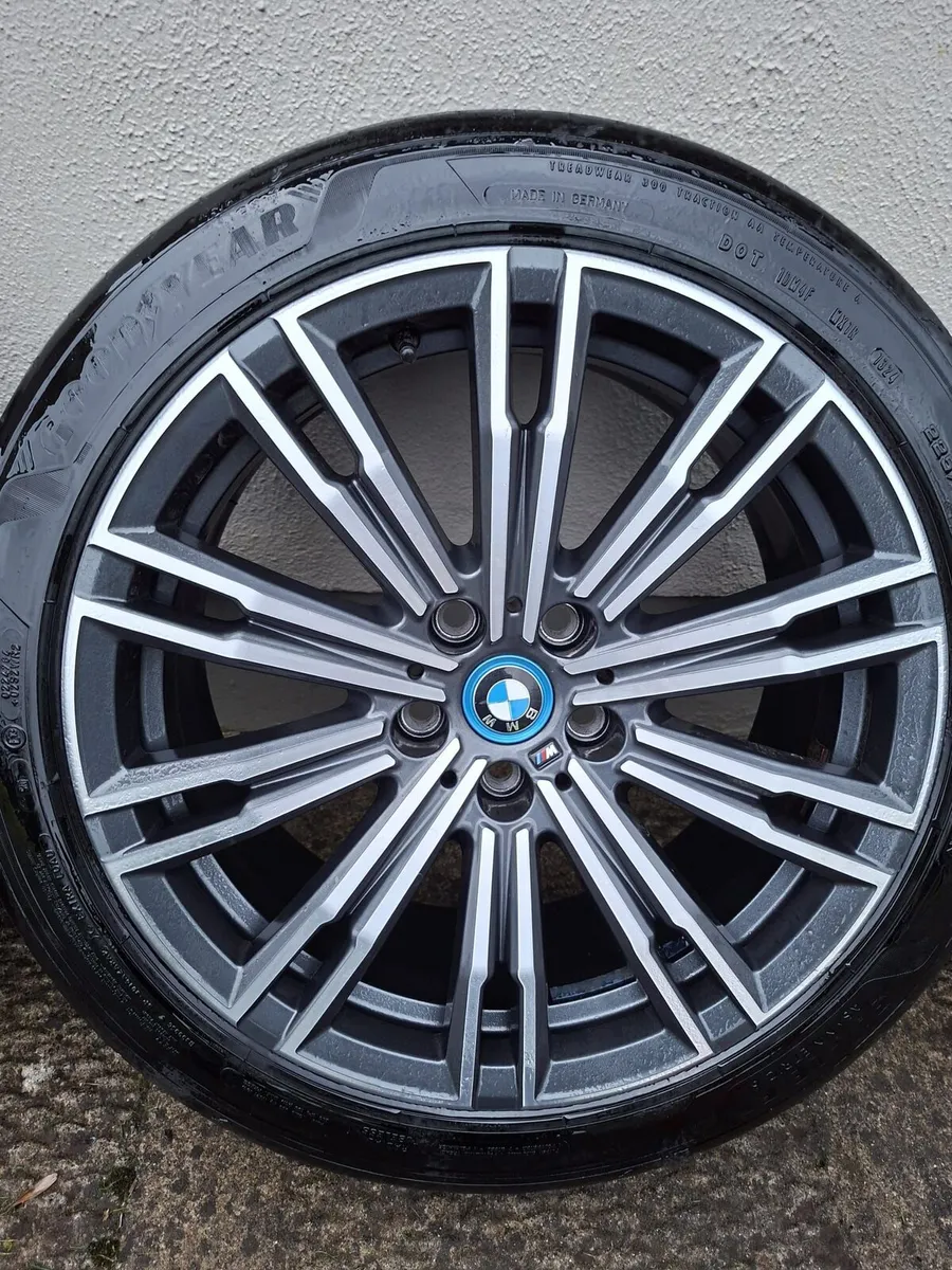 2023 Genuine BMW Alloys - Image 3