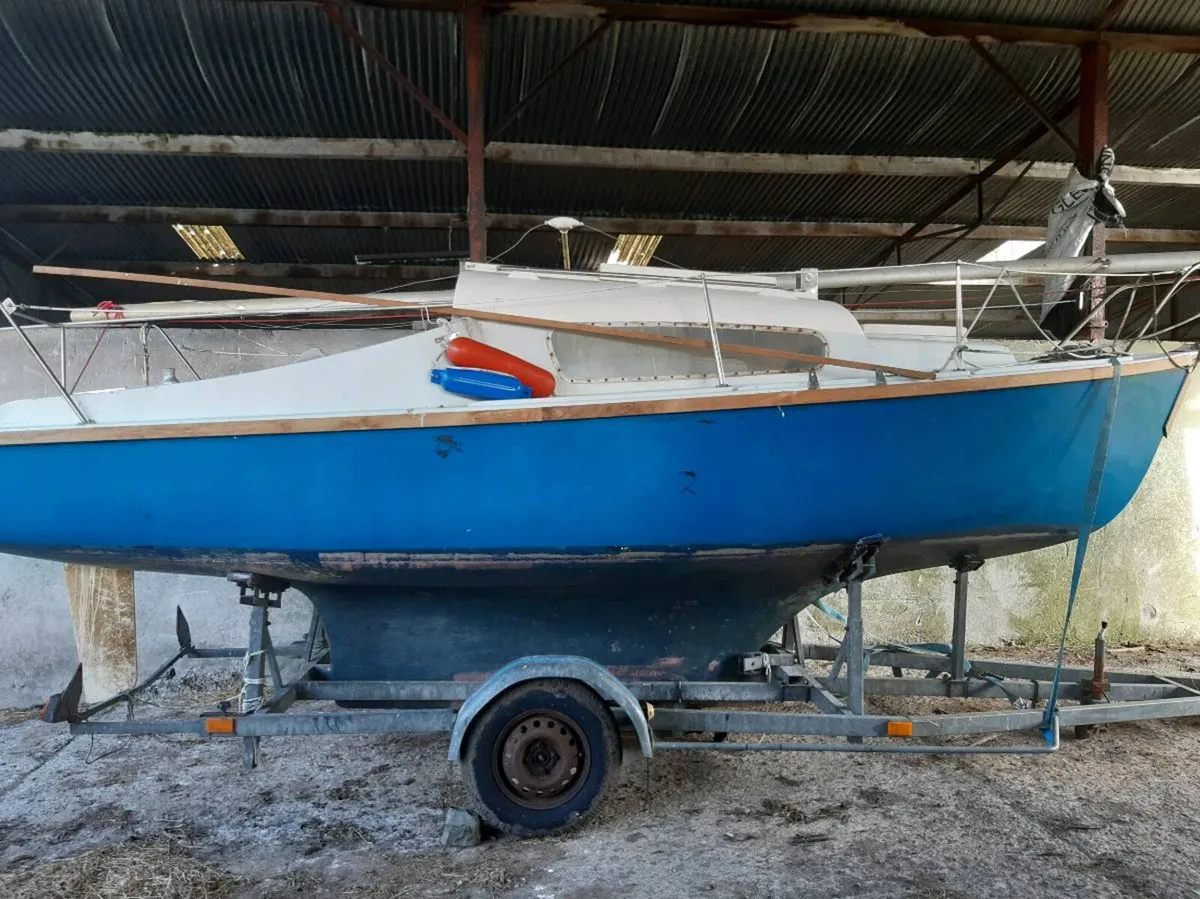 Sailing Boat - Image 1