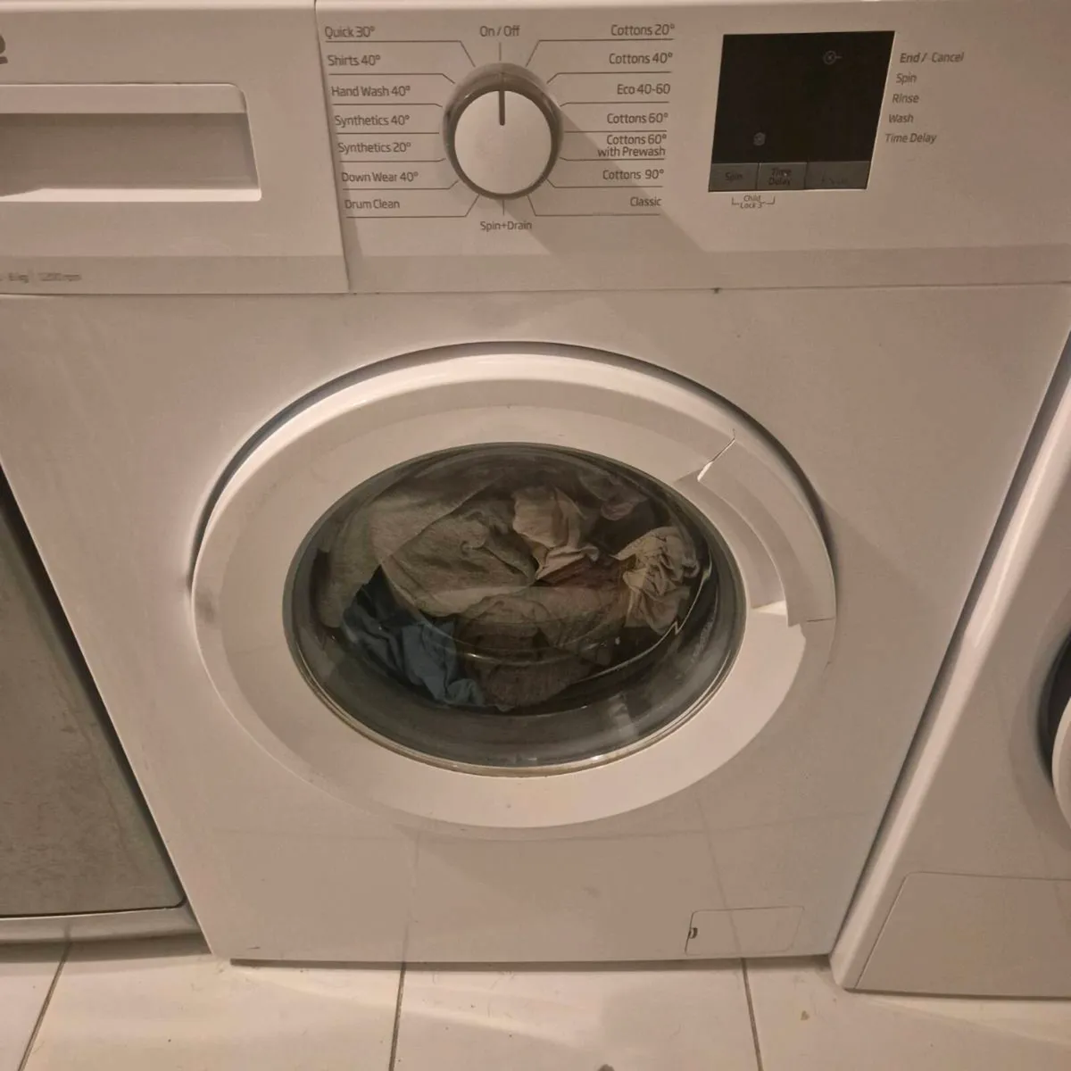 Beko 6kg washing machine - Image 1