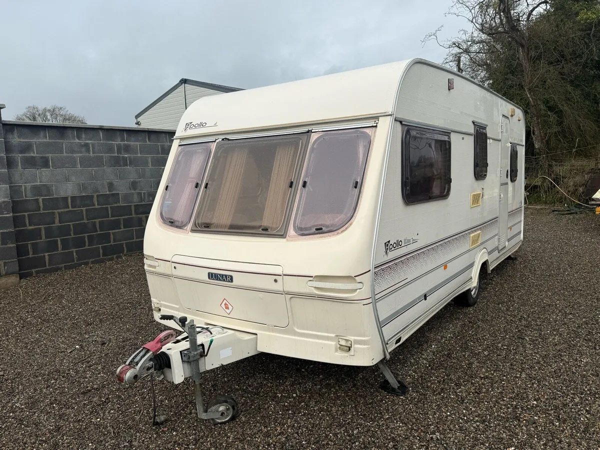 5 Berth Caravan - Image 1
