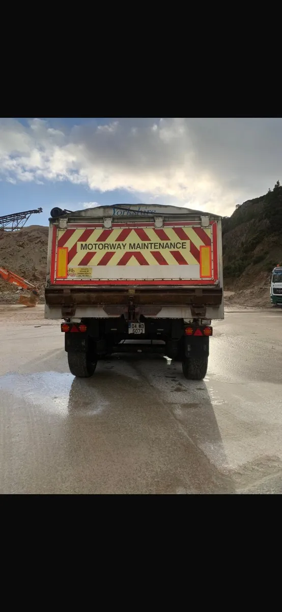 Weightlifter Tipping Trailer - Image 4