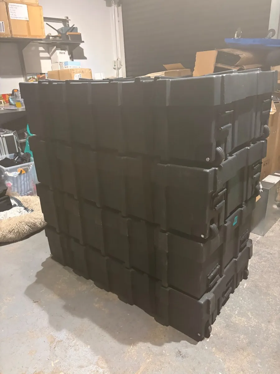 Plastic containers - Image 2