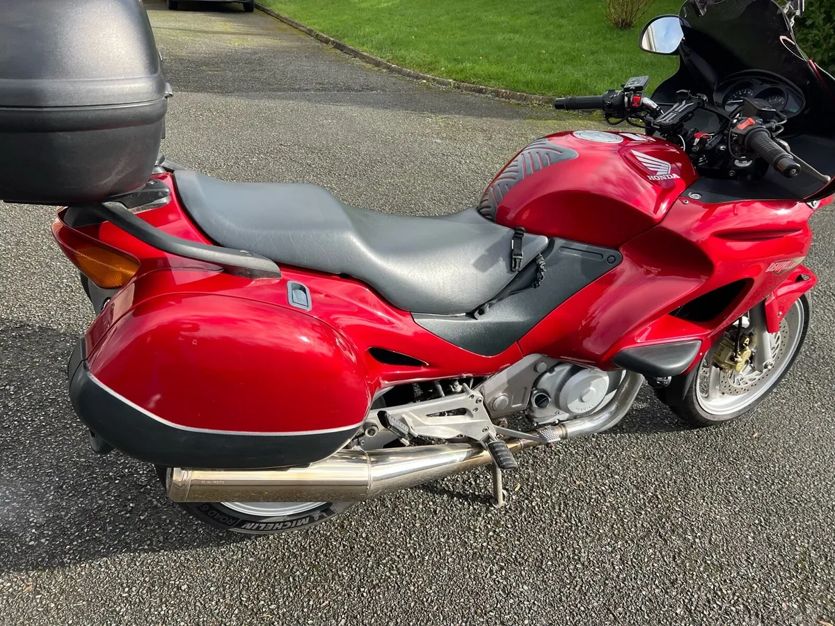 Honda Deauville NT650V - Image 4