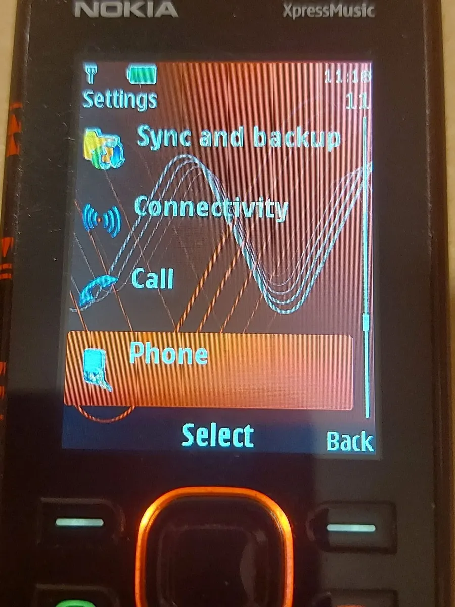 Nokia Express Music Model 5220 mobile phone - Image 2