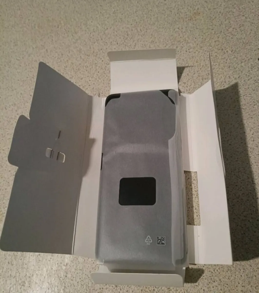 Redmi note 14 Pro + 5G Phone - Image 3