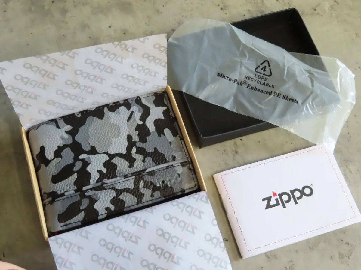 Zippo leather Tri-Fold Wallet Coin Pouch - Image 1