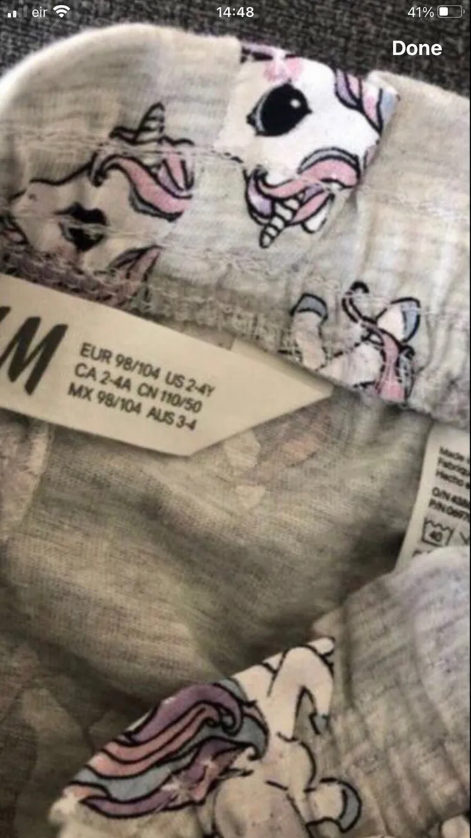 Girls shorts age 2/4 €3 - Image 3