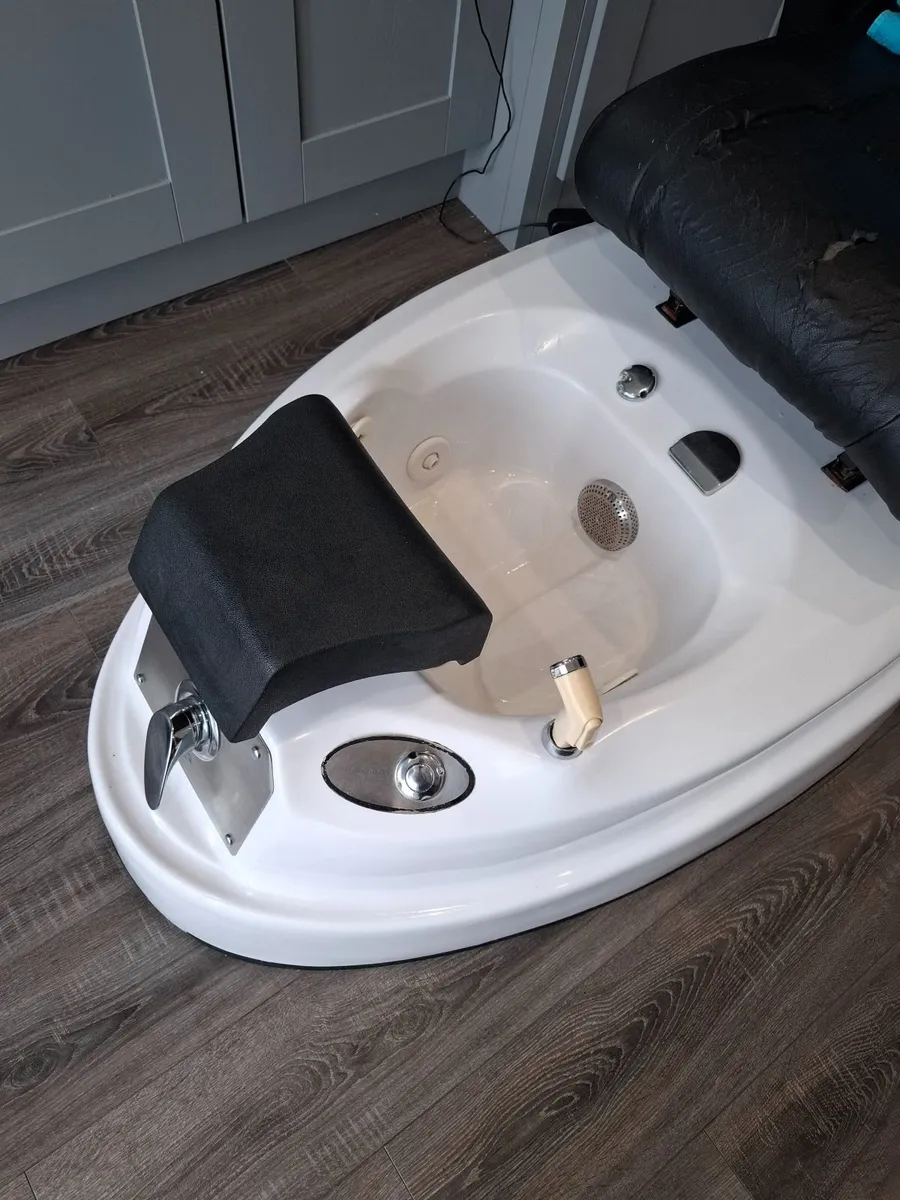Pedicure Spa Chair - Image 4