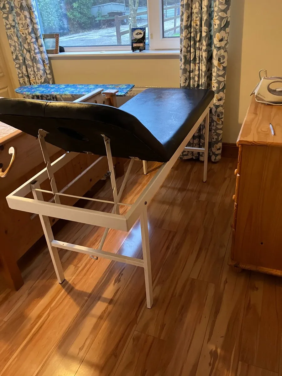 massage table - Image 3