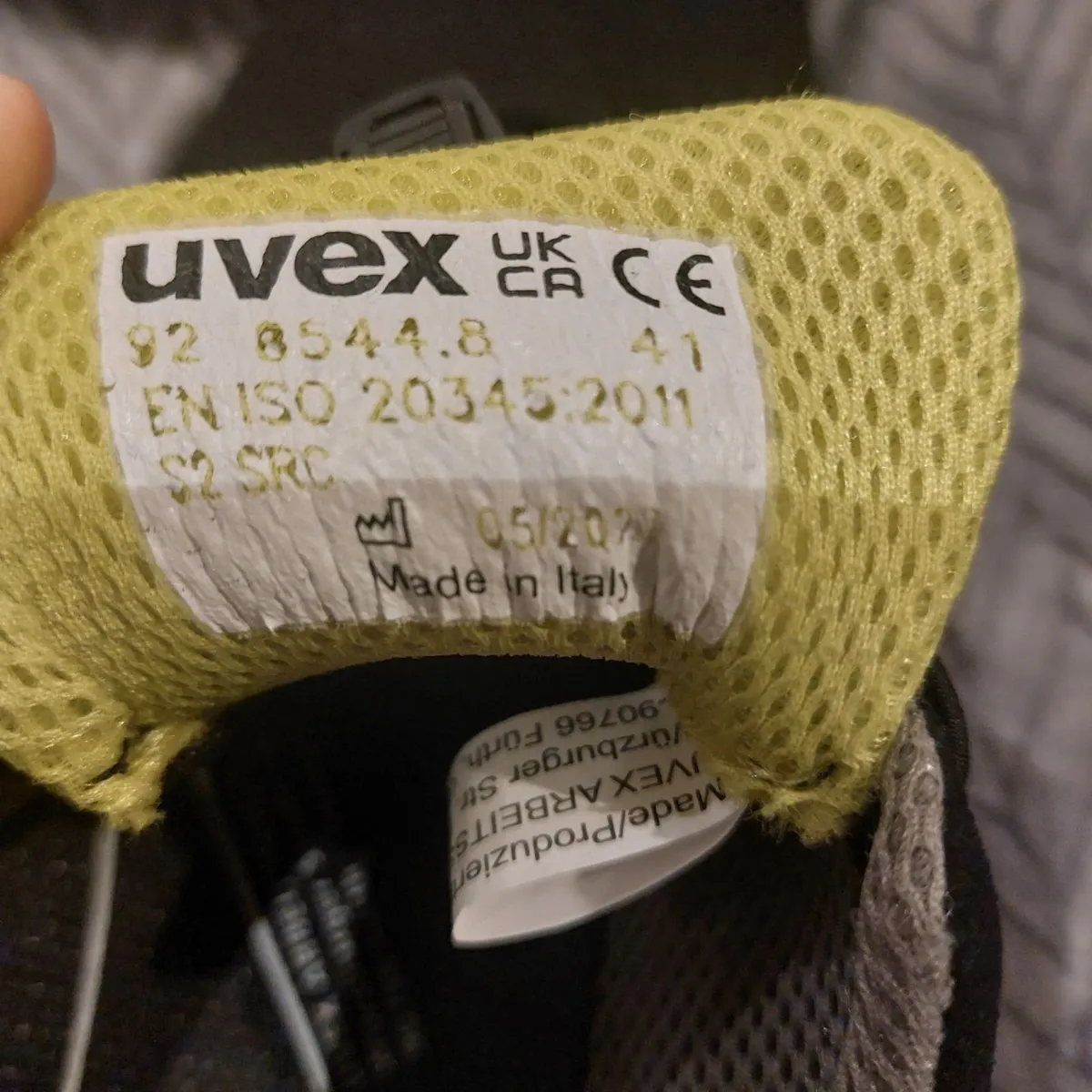 Safety shoes - Image 1