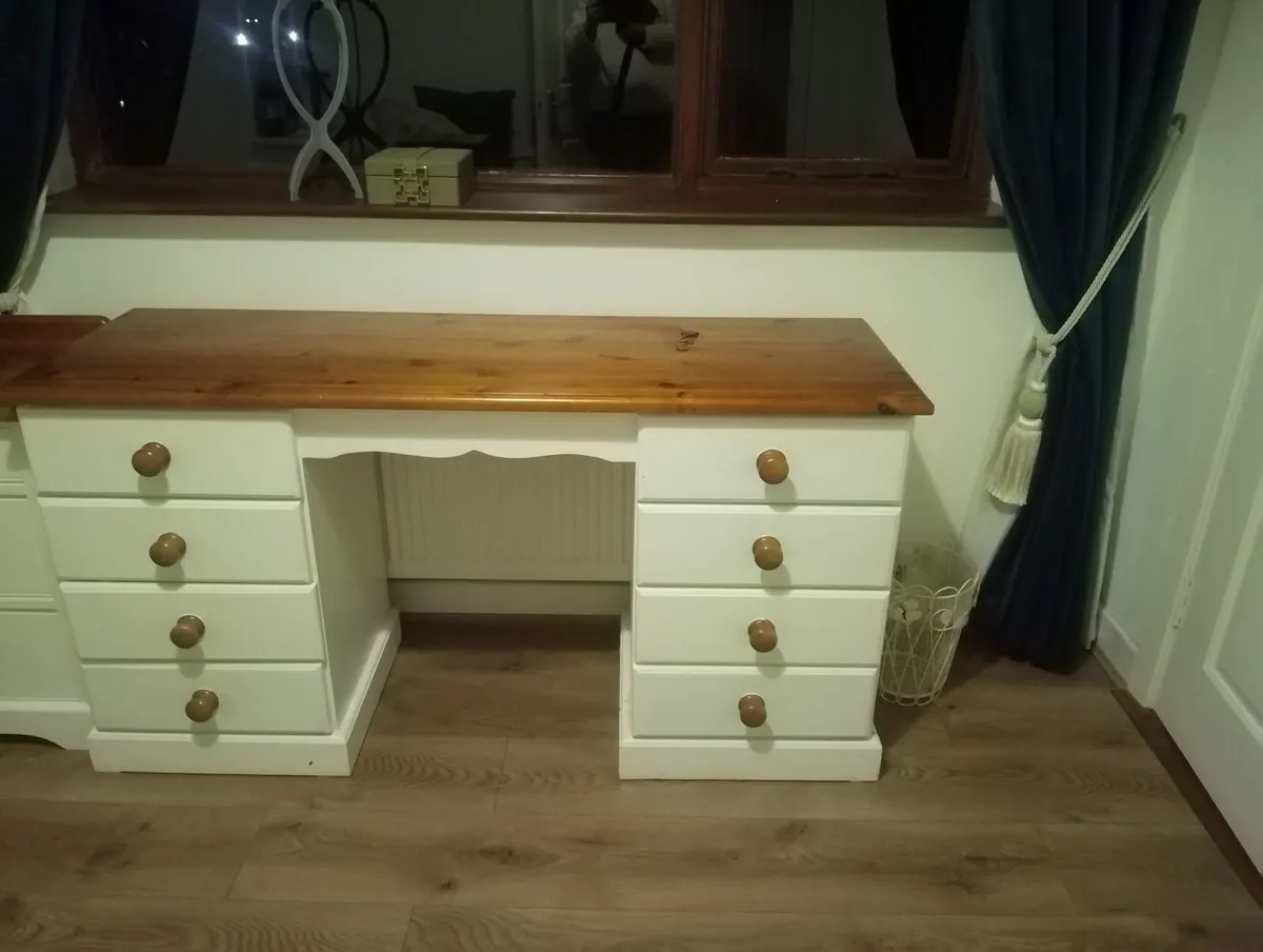 Solid wood dresser - Image 1