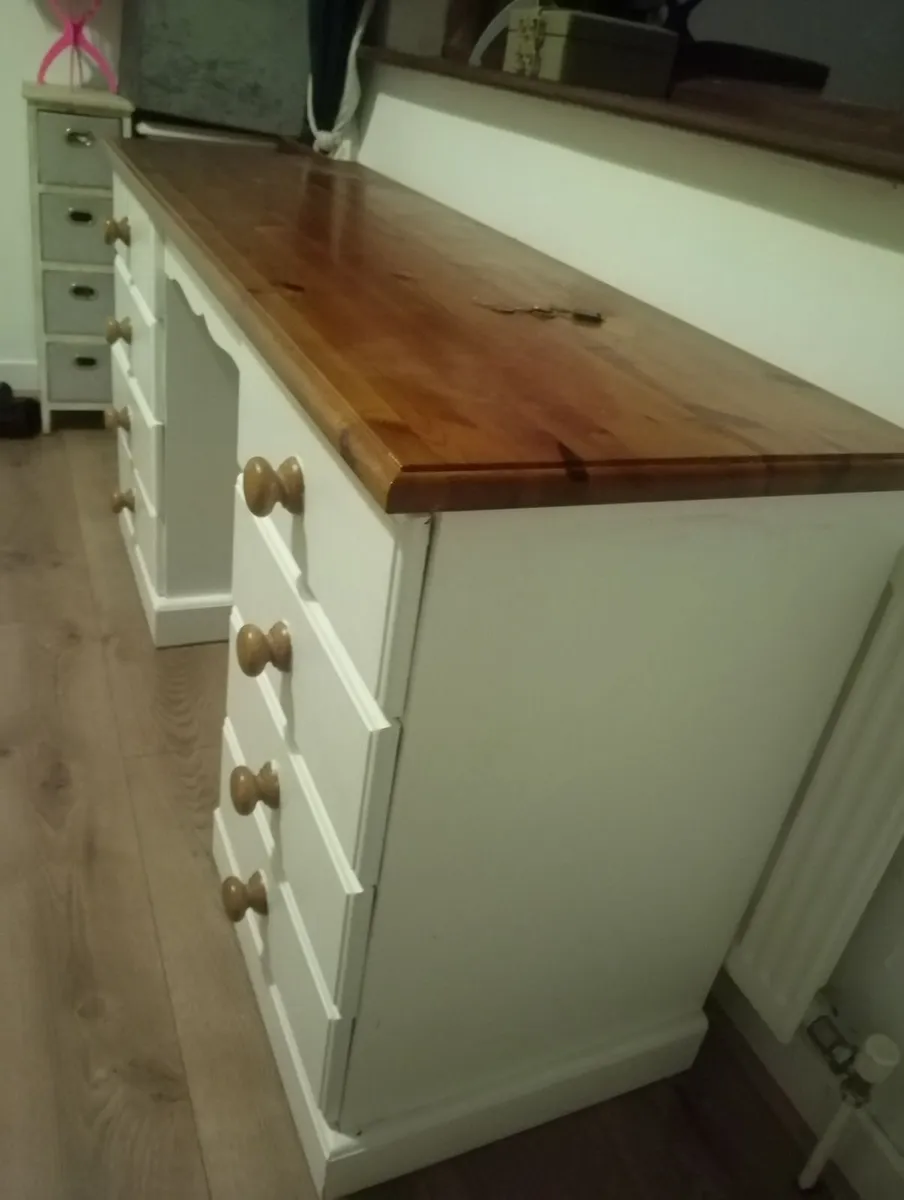 Solid wood dresser - Image 2