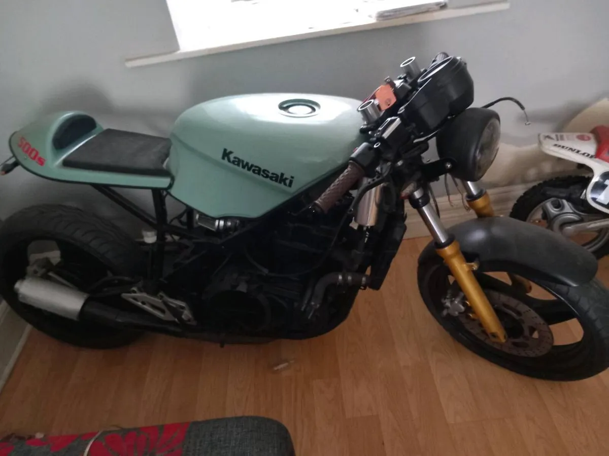 Kawasaki cafe racer project - Image 1